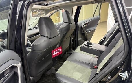 Toyota RAV4, 2024 год, 4 000 000 рублей, 25 фотография