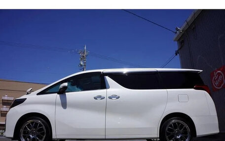 Toyota Alphard III, 2022 год, 4 667 011 рублей, 8 фотография