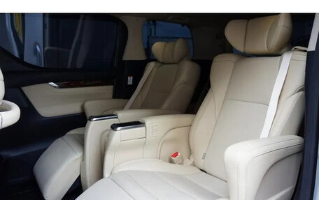 Toyota Alphard III, 2022 год, 4 667 011 рублей, 24 фотография