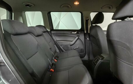 Skoda Yeti I рестайлинг, 2015 год, 1 359 000 рублей, 12 фотография