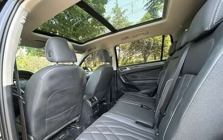 Volkswagen Tiguan II, 2021 год, 3 426 500 рублей, 11 фотография