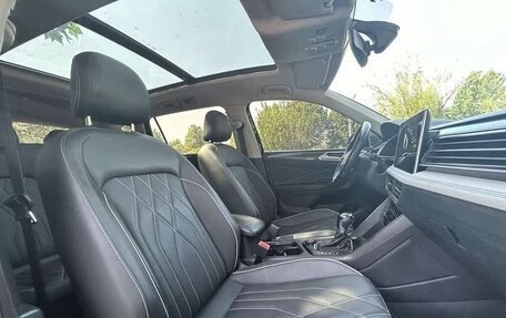 Volkswagen Tiguan II, 2021 год, 3 426 500 рублей, 9 фотография