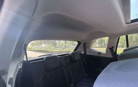 Volkswagen Tiguan II, 2021 год, 3 426 500 рублей, 16 фотография