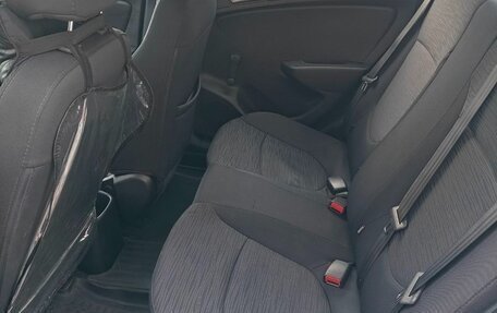 Hyundai Solaris II рестайлинг, 2016 год, 900 000 рублей, 13 фотография