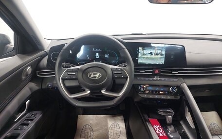 Hyundai Elantra, 2023 год, 2 540 000 рублей, 11 фотография