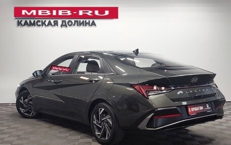 Hyundai Elantra, 2023 год, 2 540 000 рублей, 9 фотография