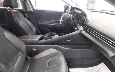 Hyundai Elantra, 2023 год, 2 540 000 рублей, 19 фотография