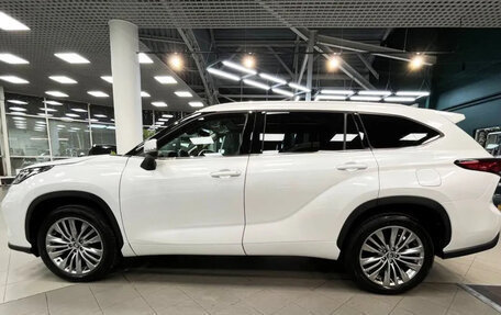 Toyota Highlander, 2025 год, 5 900 000 рублей, 3 фотография