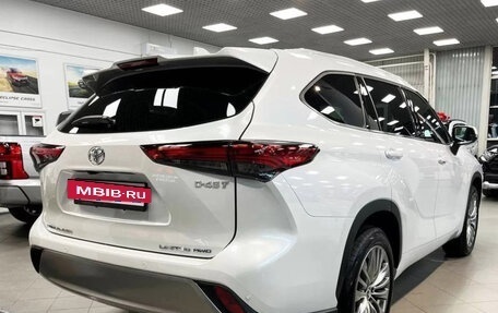 Toyota Highlander, 2025 год, 5 900 000 рублей, 4 фотография