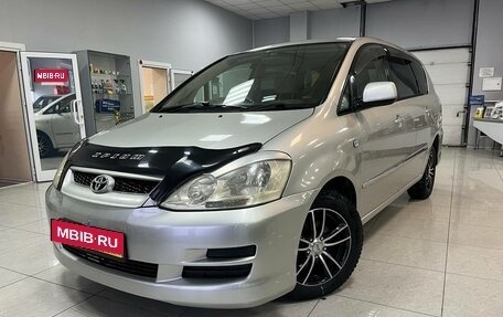 Toyota Ipsum II, 2003 год, 749 000 рублей, 1 фотография