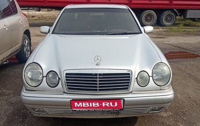 Mercedes-Benz E-Класс, 1997 год, 700 000 рублей, 1 фотография