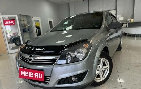 Opel Astra J, 2013 год, 809 000 рублей, 1 фотография