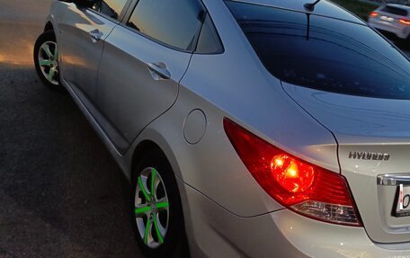 Hyundai Solaris II рестайлинг, 2012 год, 899 999 рублей, 7 фотография