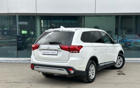 Mitsubishi Outlander III рестайлинг 3, 2019 год, 2 169 000 рублей, 5 фотография