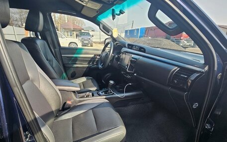 Toyota Hilux VIII, 2020 год, 3 200 000 рублей, 5 фотография
