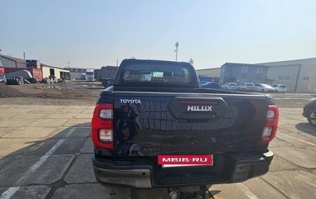 Toyota Hilux VIII, 2020 год, 3 200 000 рублей, 4 фотография
