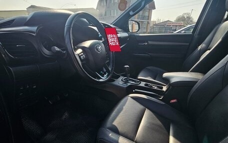 Toyota Hilux VIII, 2020 год, 3 200 000 рублей, 7 фотография