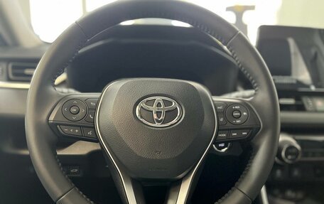 Toyota RAV4, 2023 год, 4 390 000 рублей, 10 фотография