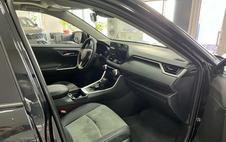 Toyota RAV4, 2023 год, 4 390 000 рублей, 20 фотография