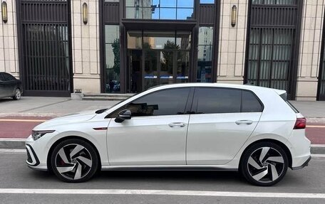 Volkswagen Golf GTI, 2021 год, 2 748 000 рублей, 2 фотография