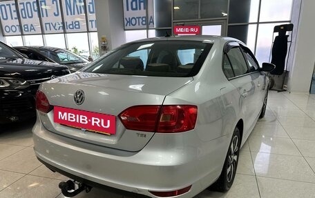 Volkswagen Jetta VI, 2011 год, 800 000 рублей, 5 фотография