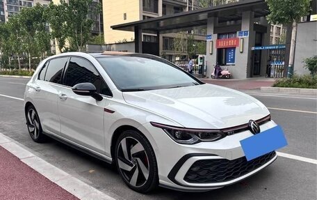 Volkswagen Golf GTI, 2021 год, 2 748 000 рублей, 6 фотография