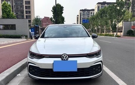 Volkswagen Golf GTI, 2021 год, 2 748 000 рублей, 7 фотография
