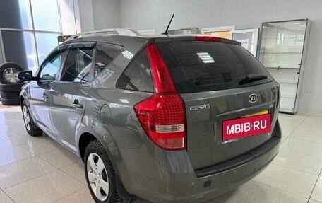 KIA cee'd I рестайлинг, 2010 год, 749 000 рублей, 3 фотография