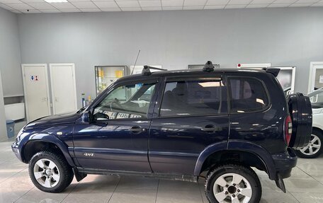 Chevrolet Niva I рестайлинг, 2005 год, 300 000 рублей, 2 фотография