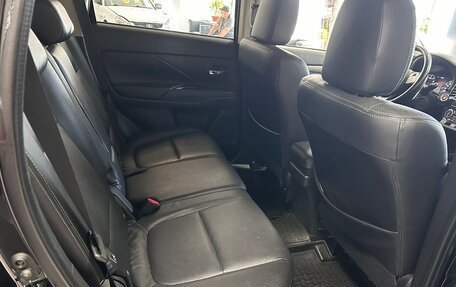 Mitsubishi Outlander III рестайлинг 3, 2014 год, 1 549 000 рублей, 9 фотография