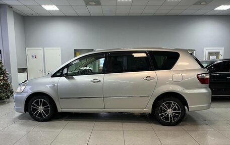 Toyota Ipsum II, 2003 год, 749 000 рублей, 2 фотография