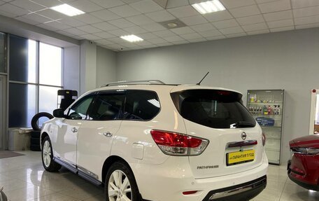 Nissan Pathfinder, 2015 год, 2 299 000 рублей, 3 фотография