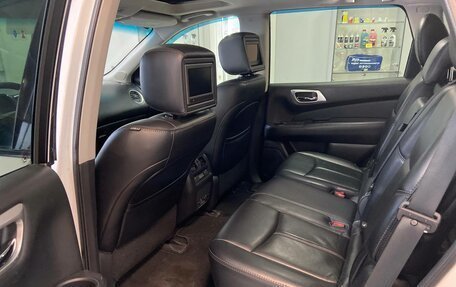 Nissan Pathfinder, 2015 год, 2 299 000 рублей, 12 фотография