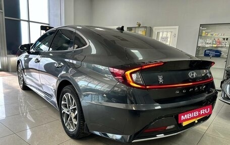 Hyundai Sonata VIII, 2021 год, 2 100 000 рублей, 3 фотография