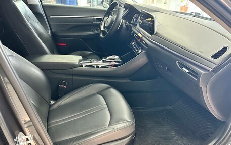 Hyundai Sonata VIII, 2021 год, 2 100 000 рублей, 10 фотография