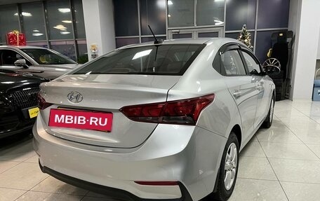 Hyundai Solaris II рестайлинг, 2017 год, 929 000 рублей, 5 фотография