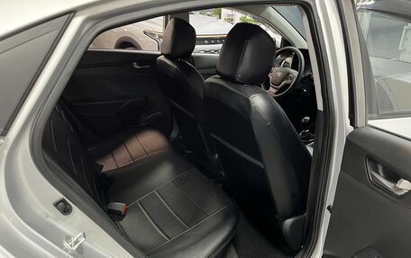 Hyundai Solaris II рестайлинг, 2017 год, 929 000 рублей, 19 фотография