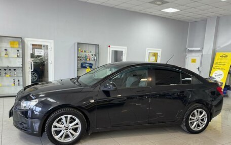 Chevrolet Cruze II, 2011 год, 689 000 рублей, 2 фотография