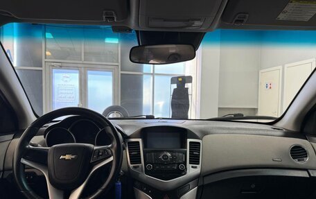 Chevrolet Cruze II, 2011 год, 689 000 рублей, 10 фотография