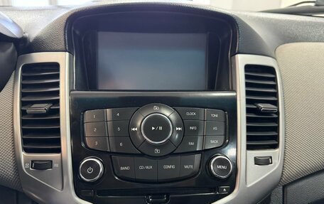 Chevrolet Cruze II, 2011 год, 689 000 рублей, 11 фотография