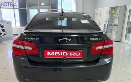 Chevrolet Cruze II, 2011 год, 689 000 рублей, 4 фотография