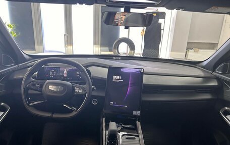 Geely Atlas, 2023 год, 2 499 000 рублей, 12 фотография