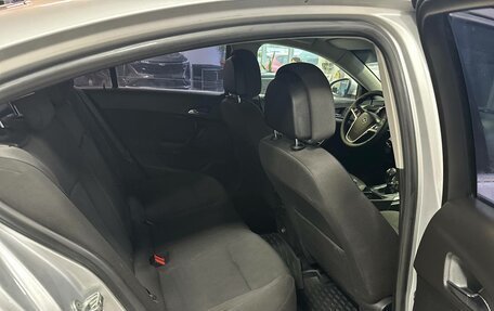 Opel Insignia II рестайлинг, 2011 год, 850 000 рублей, 12 фотография