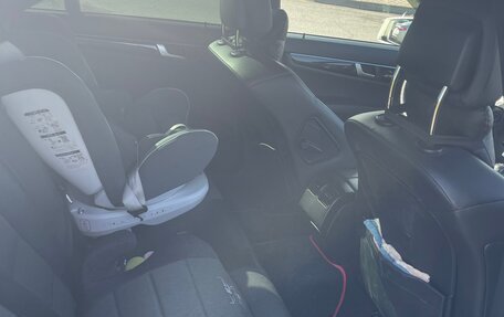 Mercedes-Benz C-Класс, 2011 год, 1 650 000 рублей, 2 фотография