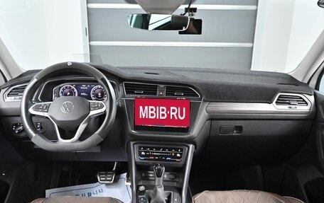 Volkswagen Tiguan II, 2022 год, 2 860 000 рублей, 4 фотография