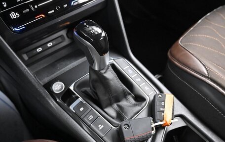 Volkswagen Tiguan II, 2022 год, 2 860 000 рублей, 6 фотография