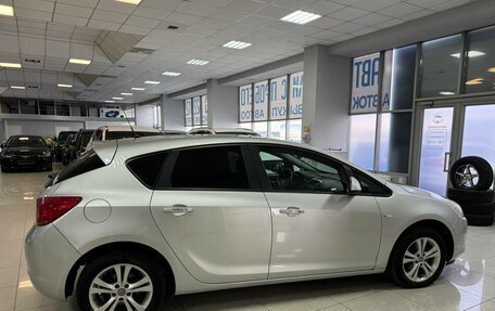 Opel Astra J, 2011 год, 590 000 рублей, 6 фотография