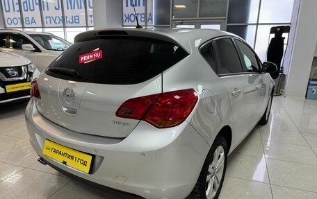 Opel Astra J, 2011 год, 590 000 рублей, 5 фотография
