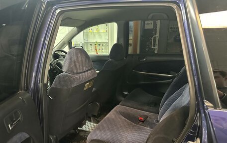 Honda Stream I рестайлинг, 2001 год, 560 000 рублей, 17 фотография