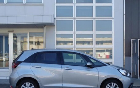 Honda Fit, 2021 год, 900 888 рублей, 3 фотография